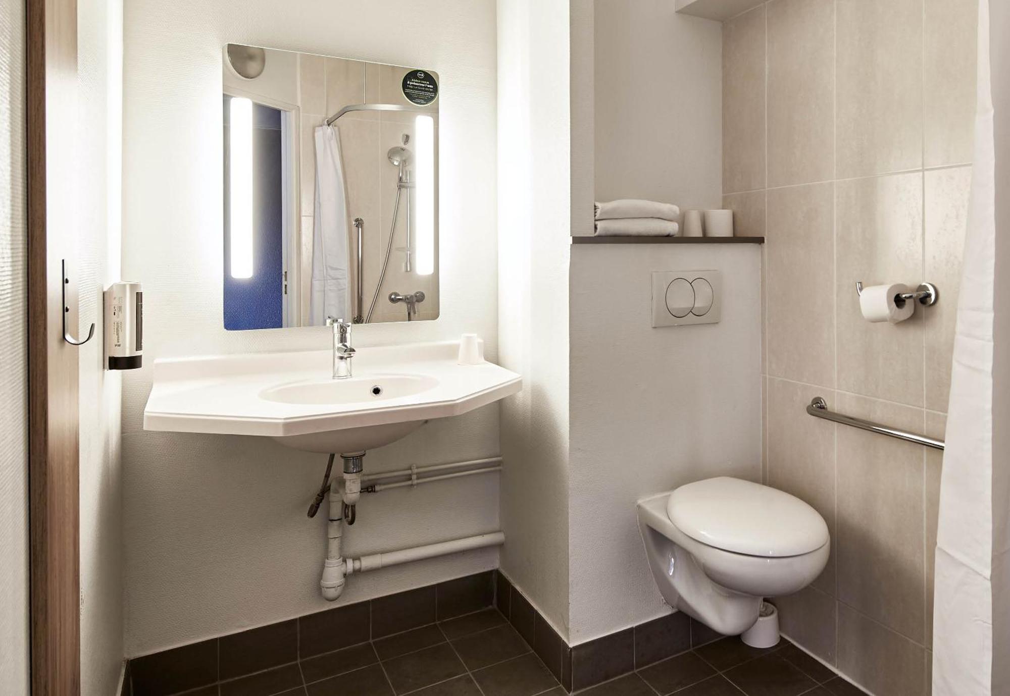 B&B Hotel Paris Saint-Denis Pleyel Dış mekan fotoğraf